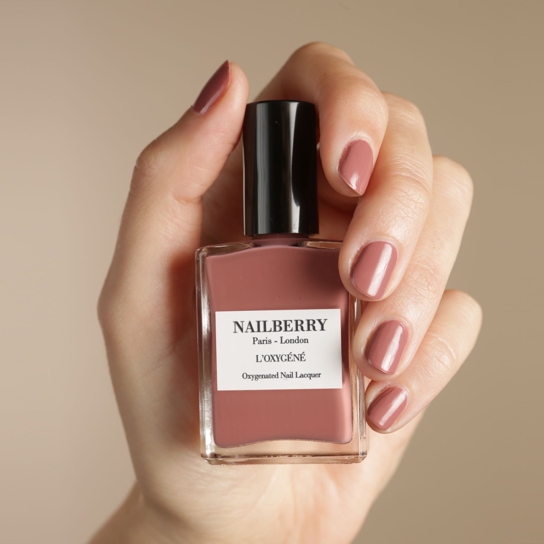 NAILBERRY Cashmere